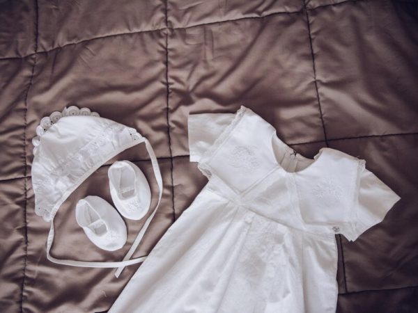 Como selecionar o vestuário para o batizado do seu bebê?