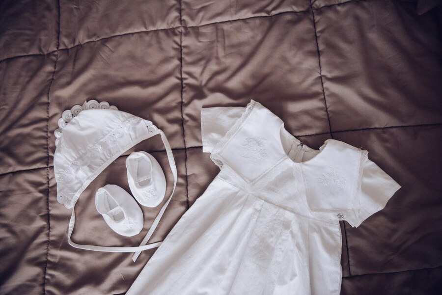 Como selecionar o vestuário para o batizado do seu bebê?